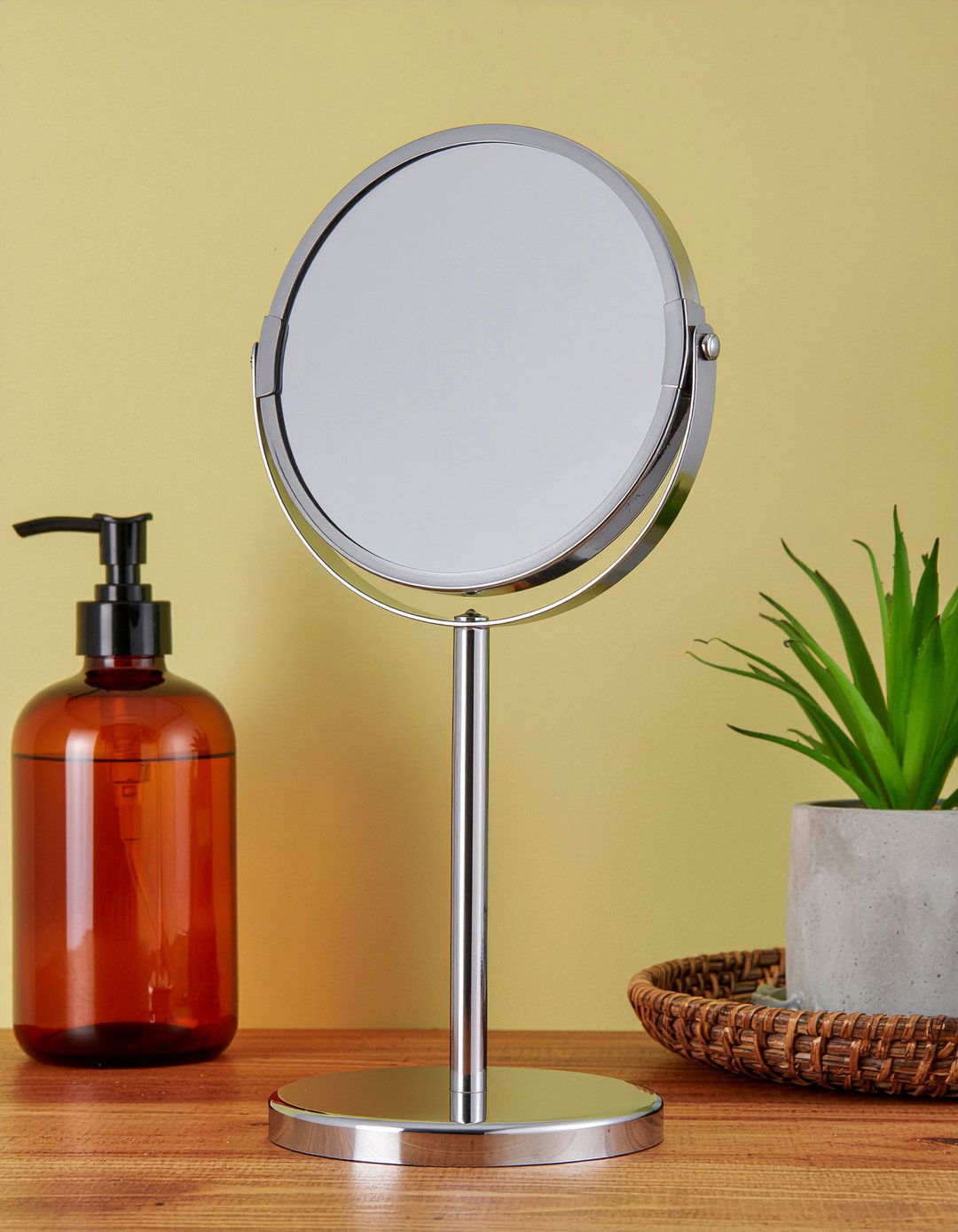Hardwired Magnifying Mirror - 30 magnifying mirror bathroom ideas