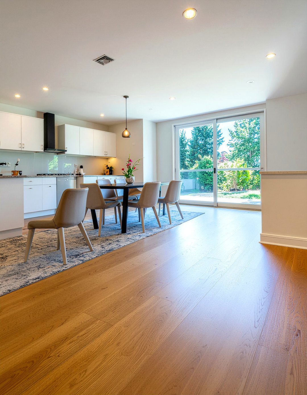 Hardwood Kitchen Flooring - 30 kitchen design tips