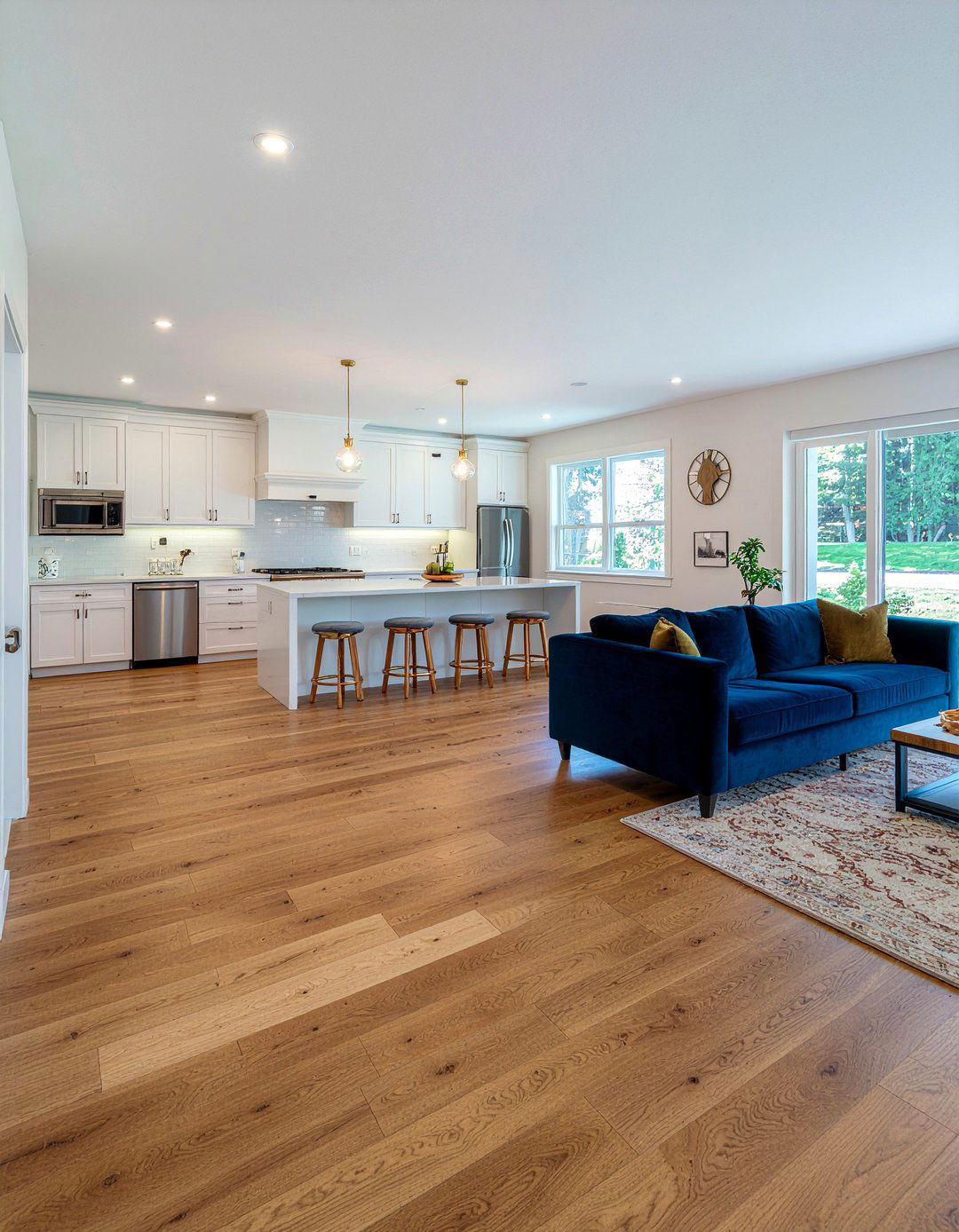 Hardwood floor kitchen living - 30 kitchen great room ideas