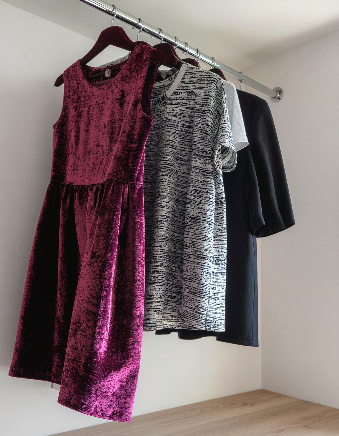 Heart shaped velvet hangers - 30 bedroom space saving hangers