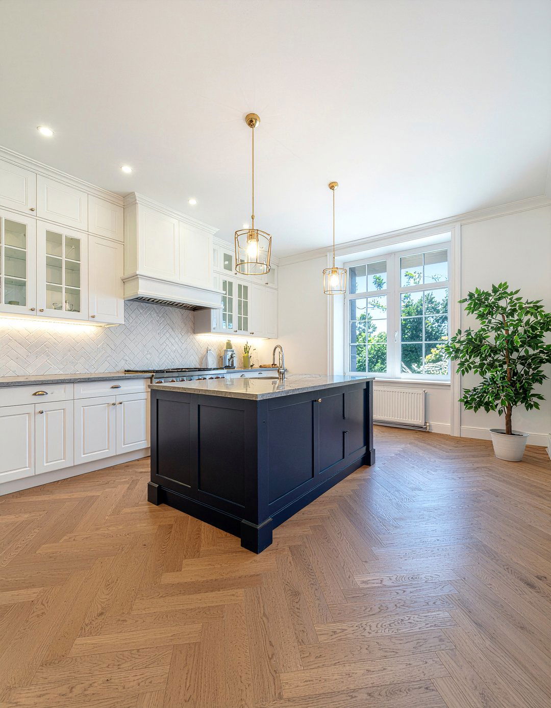 Herringbone Pattern Porcelain Tile - 30 porcelain tile floor kitchen ideas