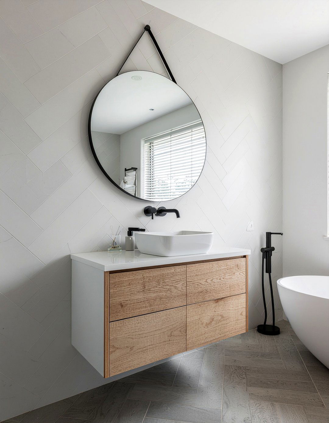 Herringbone tile bathroom wall - 30 bathroom textured wall ideas