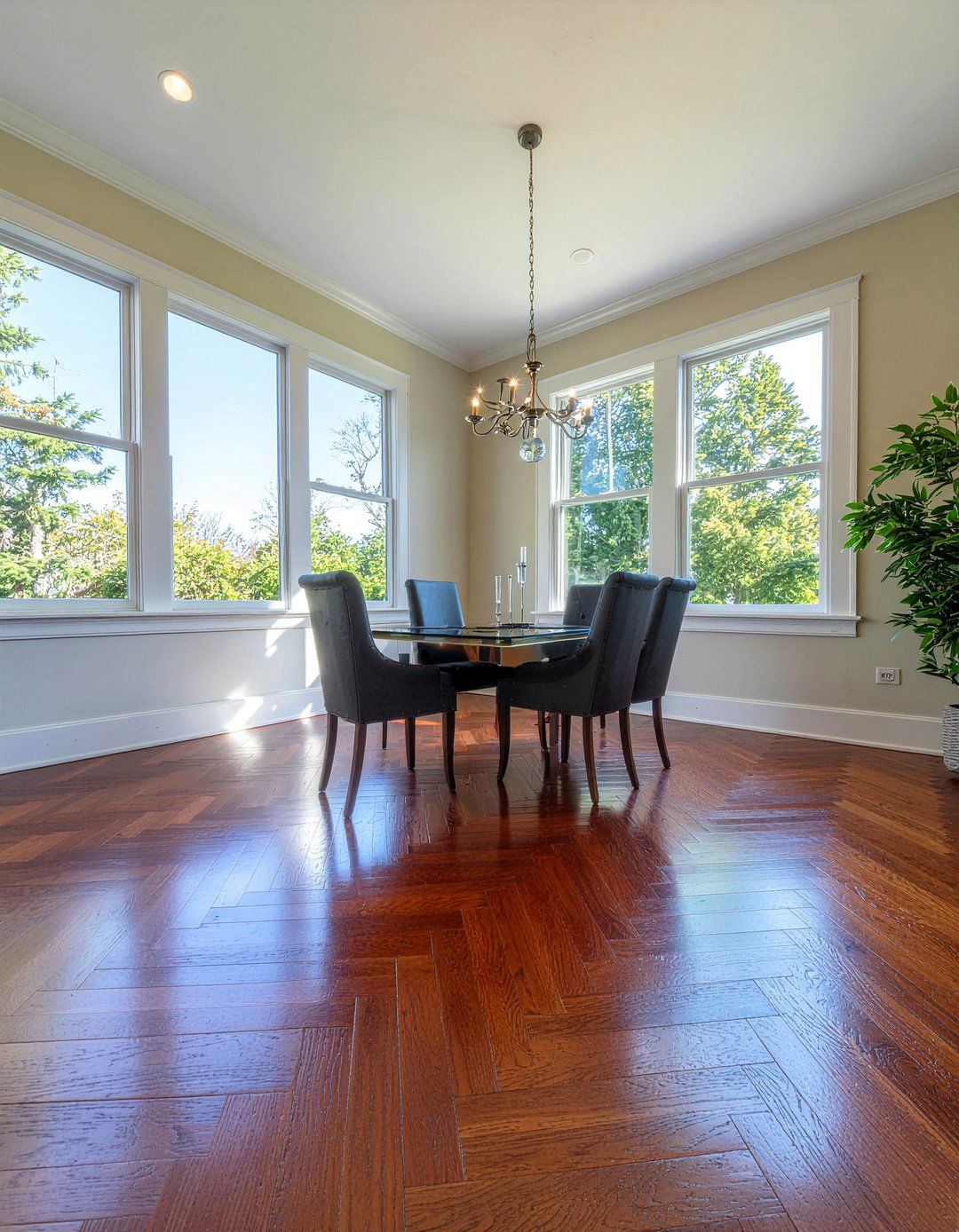 Herringbone wood floors - 30 Georgian dining room ideas