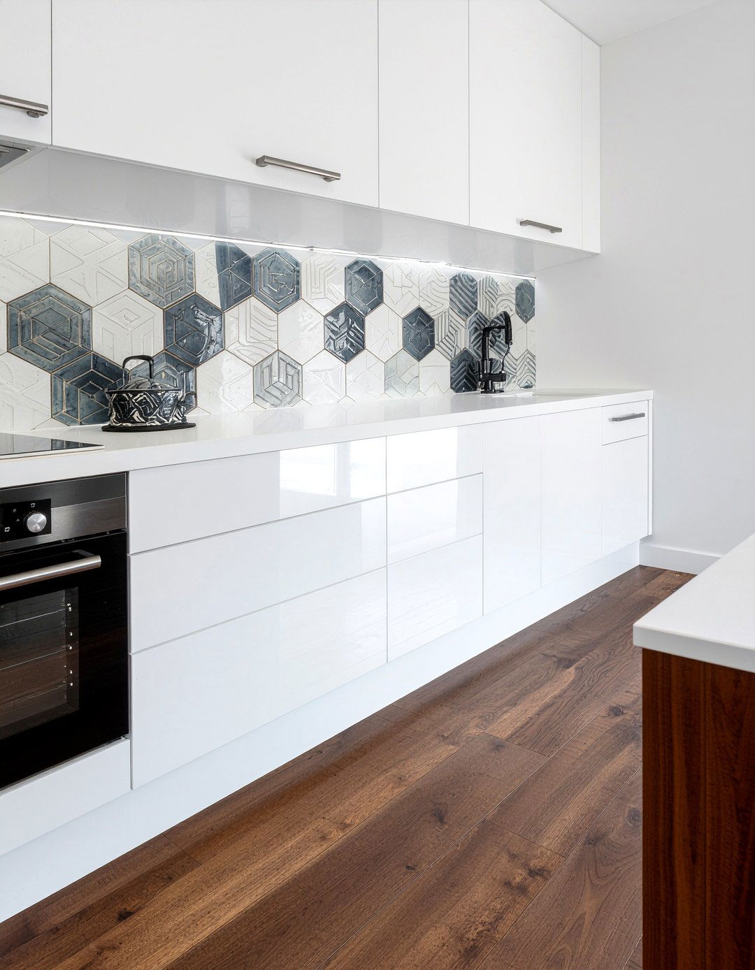 Hexagon encaustic tile backsplash - 30 encaustic tile kitchen backsplash ideas