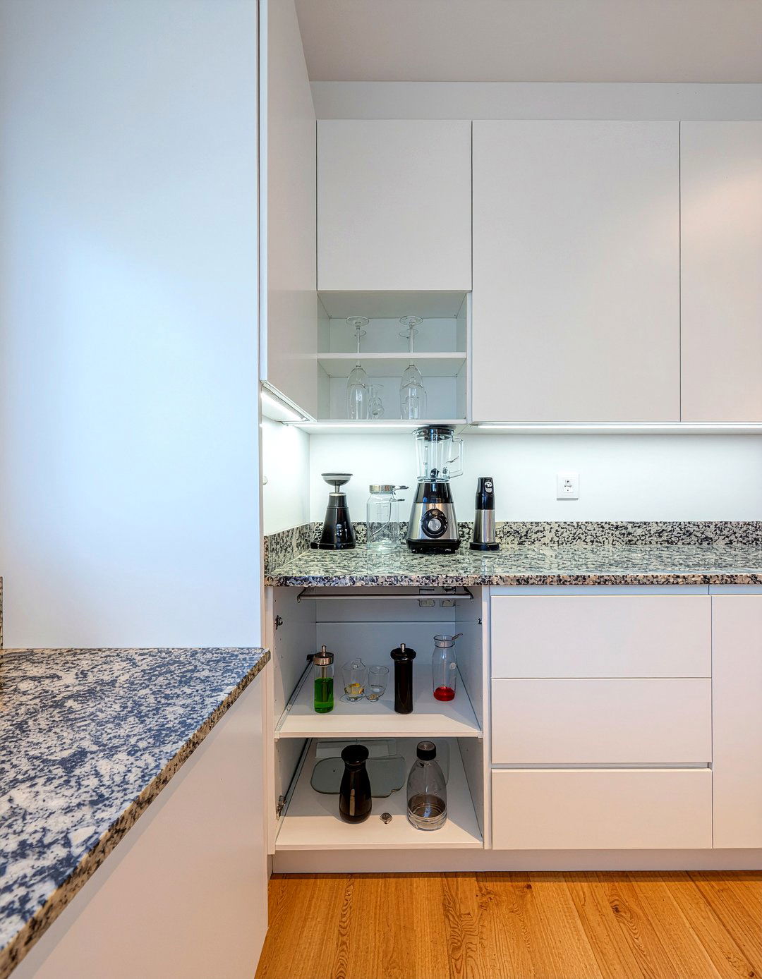 Hidden Appliance Garage - 30 kitchen smoothie station ideas