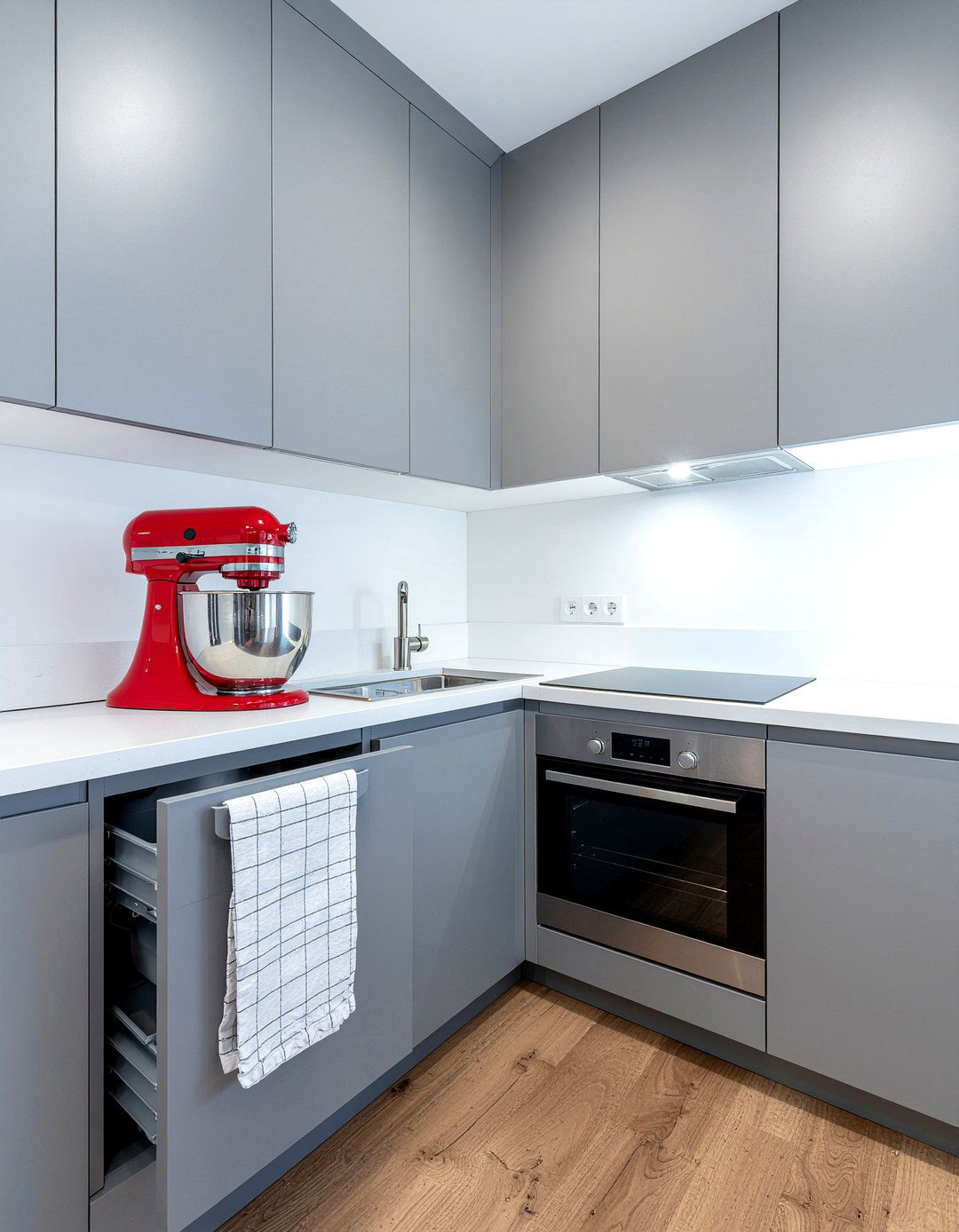 Hidden Appliance Garage - 30 chef kitchen ideas