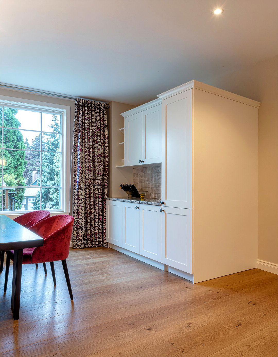 Hidden Bar Cabinet - 30 dining room liquor cabinet ideas