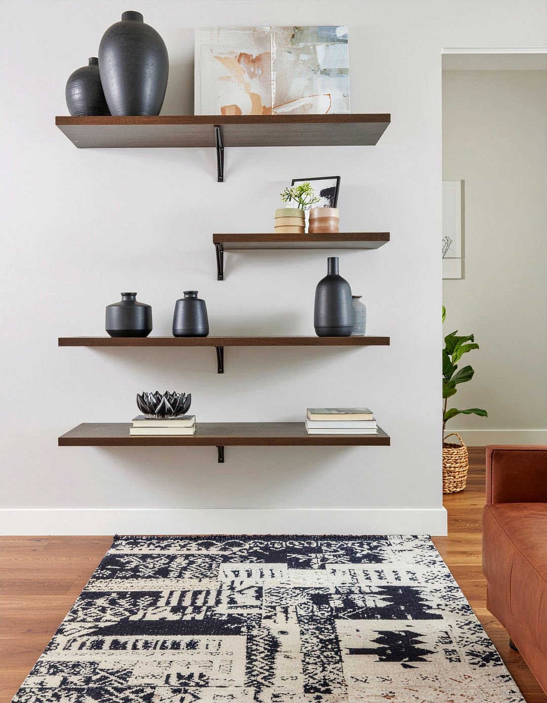 Hidden bracket shelves - 30 living room shelving ideas