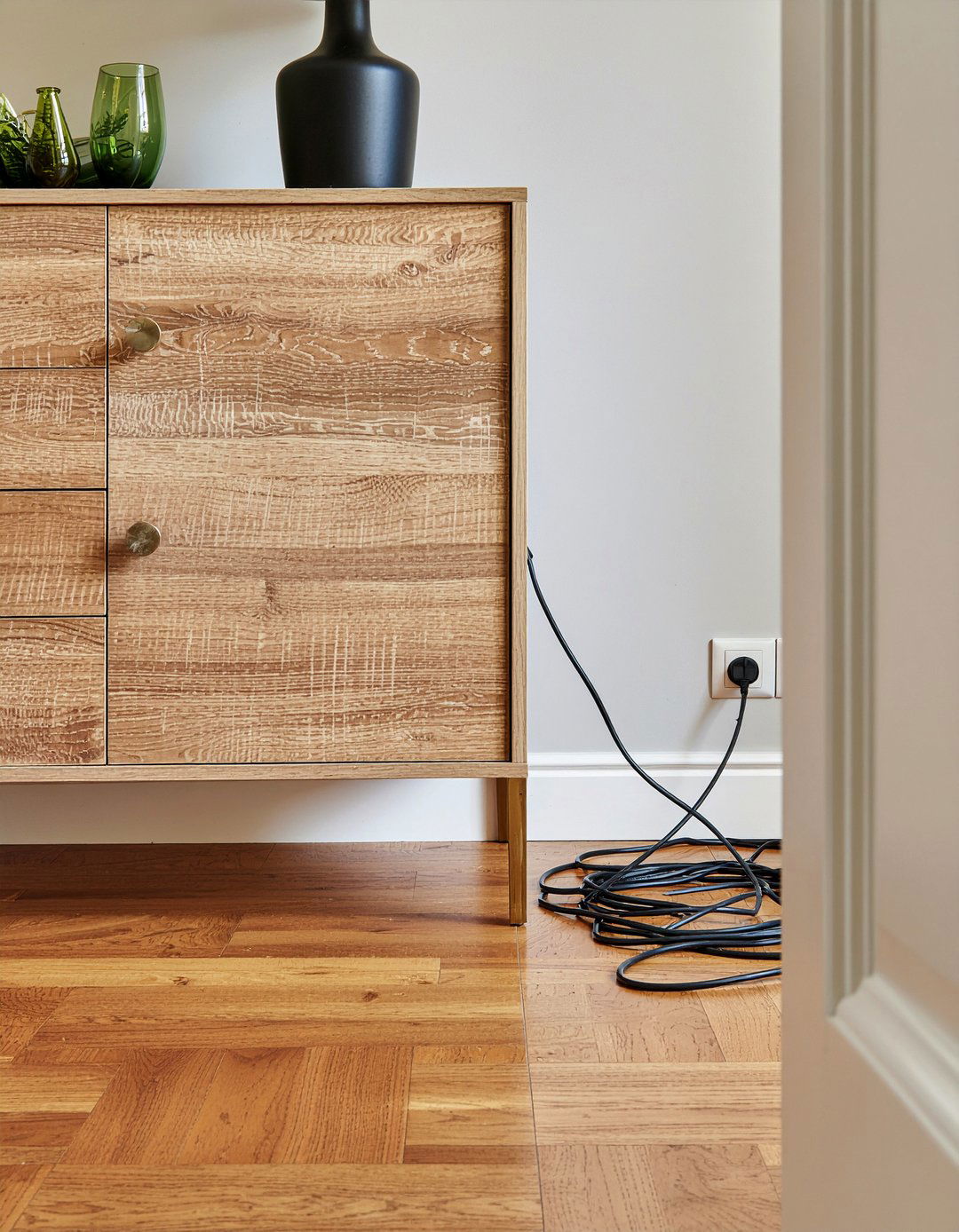 Hiding Dining Room Cords - 30 dining room mistakes to avoid