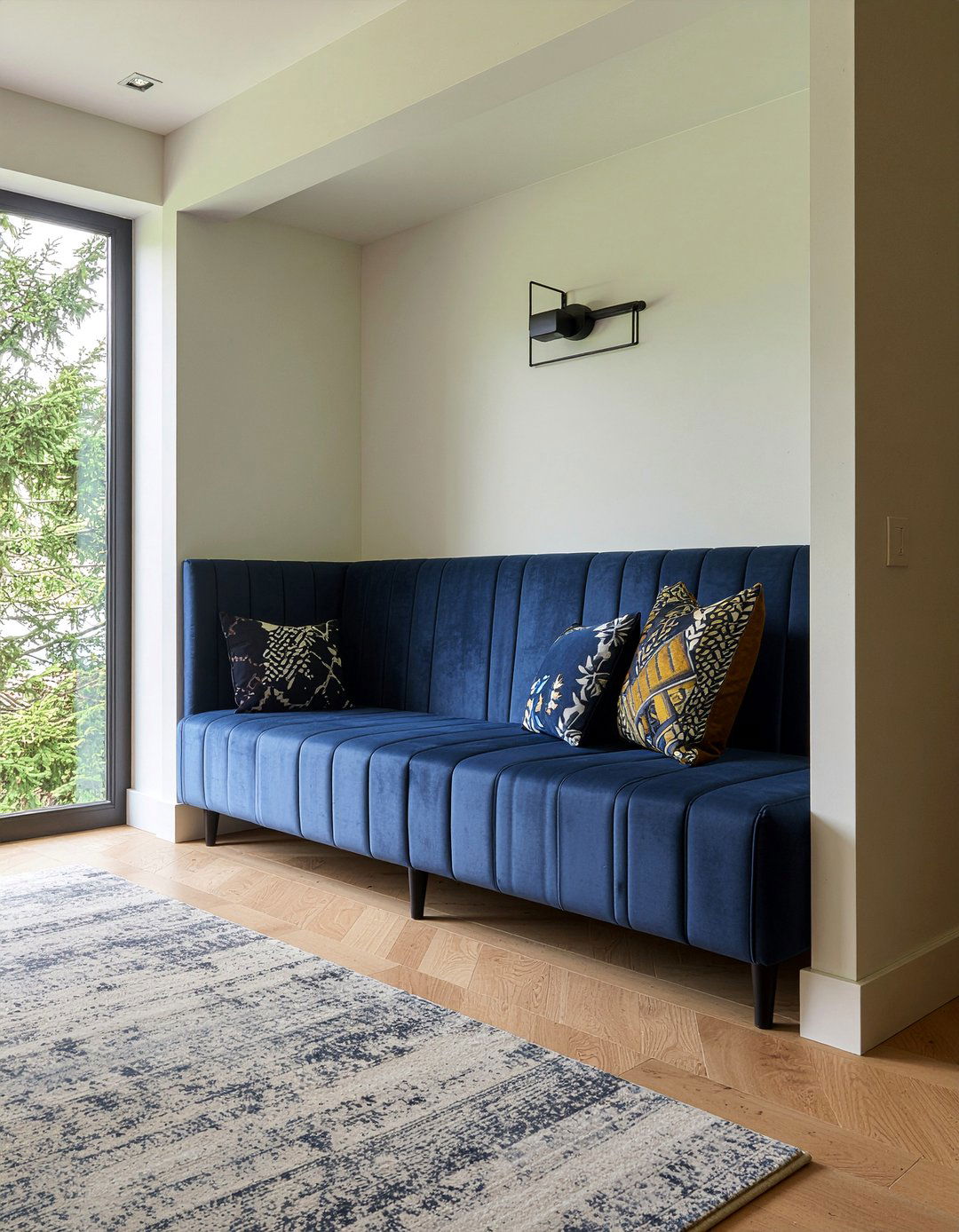 High Back Banquette - 30 living room banquette ideas