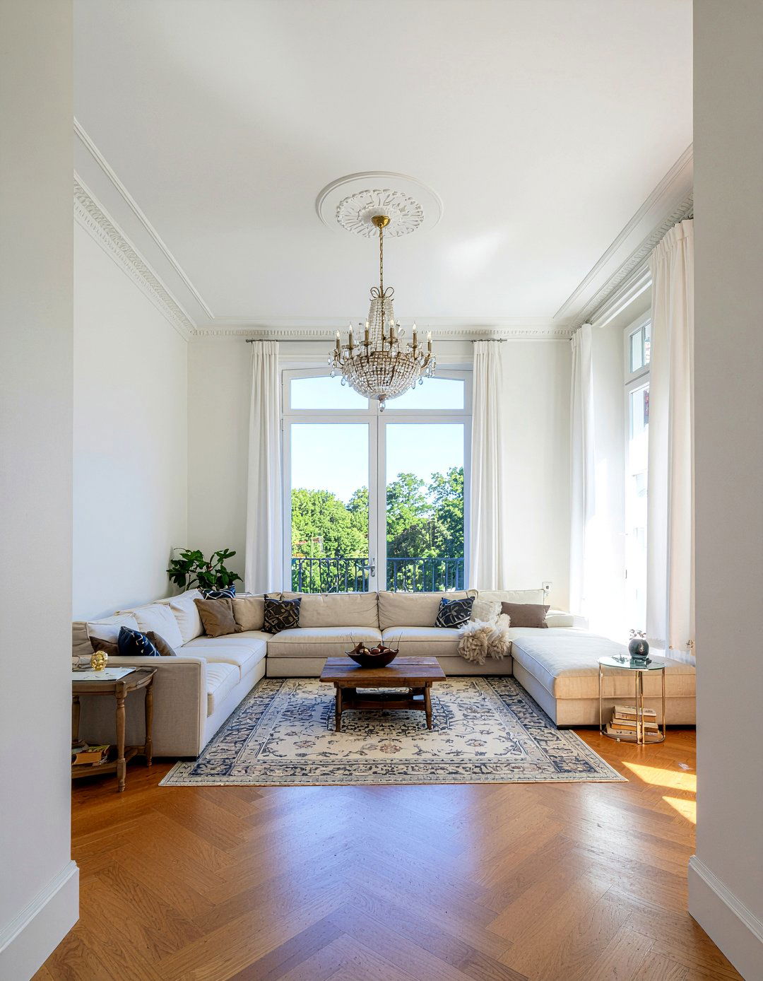 High Ceiling Living Room - 30 character home living room ideas