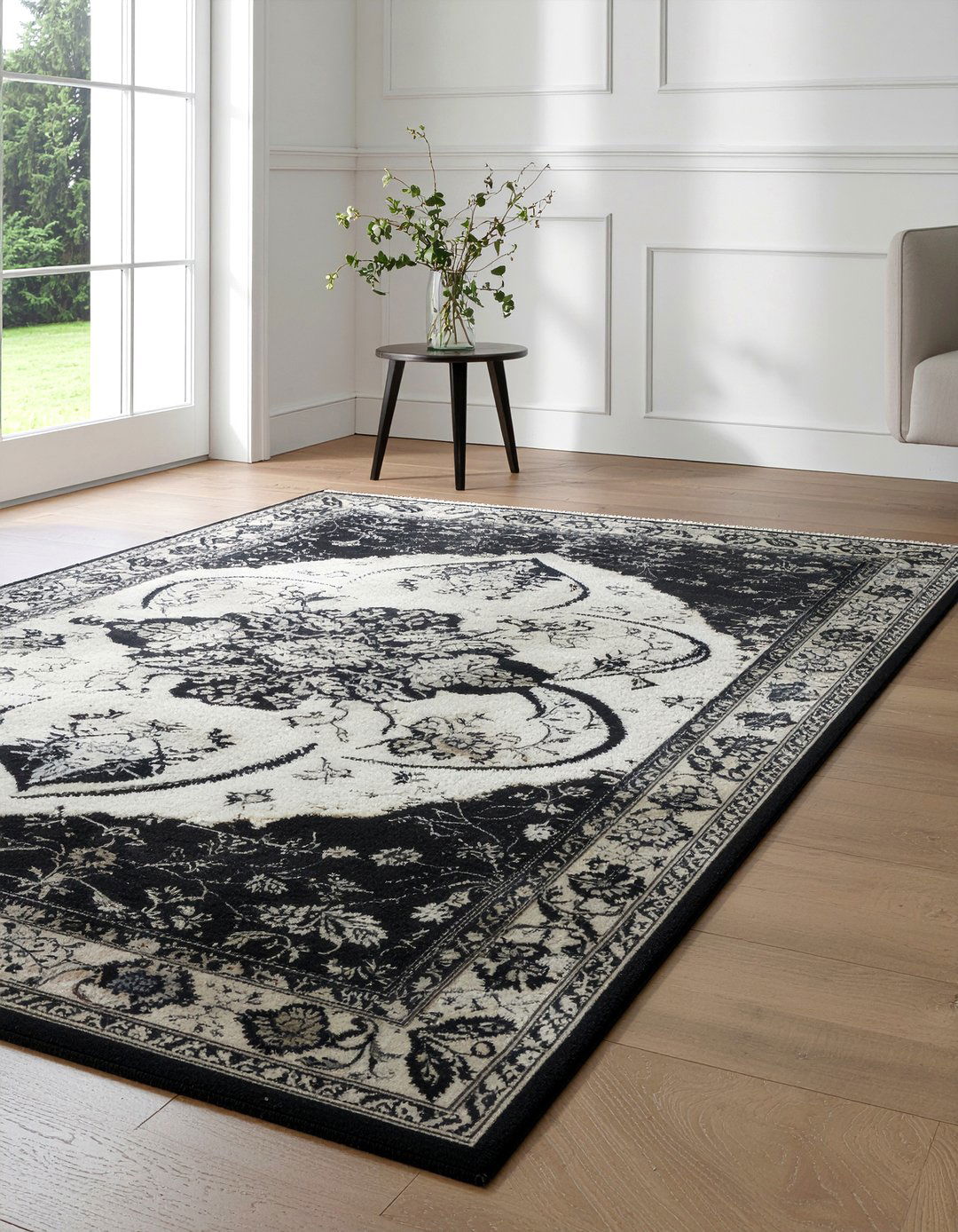 High Contrast Persian Rug - 30 living room Persian rugs