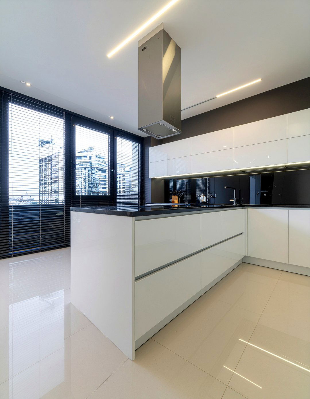 High Gloss Kitchen - 30 European kitchen ideas