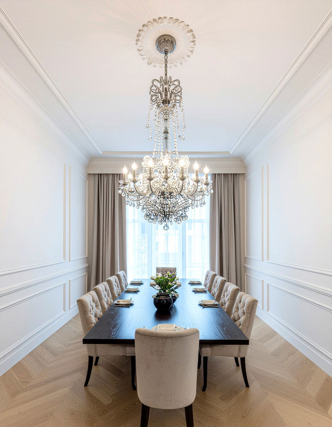 High ceiling dining room - 30 dining area ideas