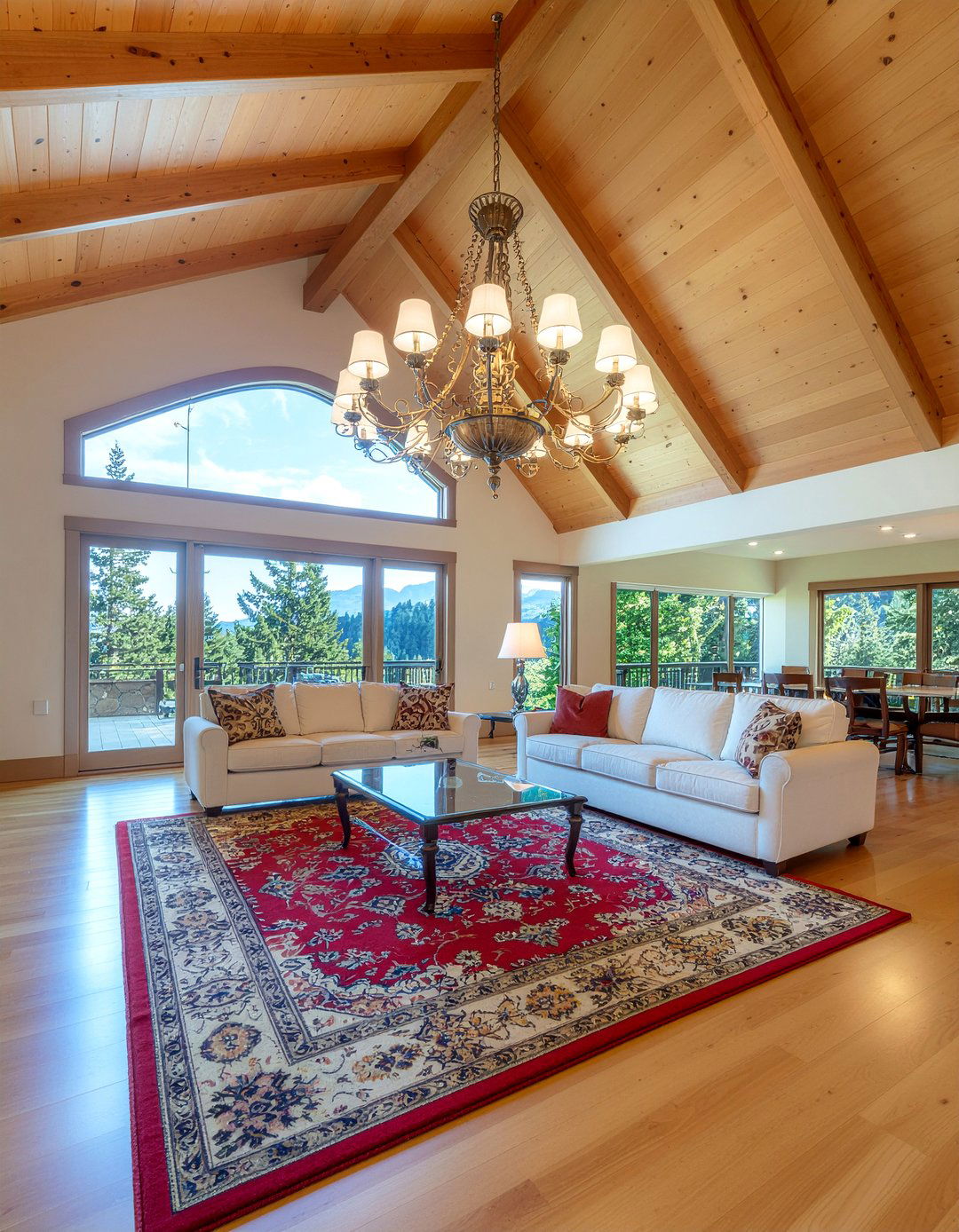 High vaulted ceilings - 30 mountain house living room ideas
