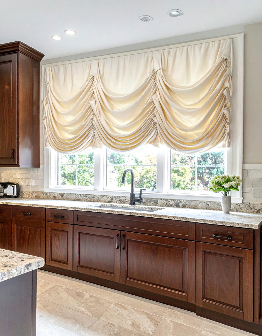 Hobbled Roman Shade - 30 kitchen roman shade ideas