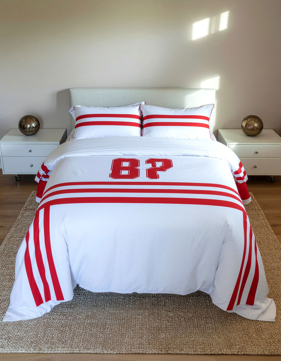 Hockey jersey bedding - 30 hockey bedroom ideas