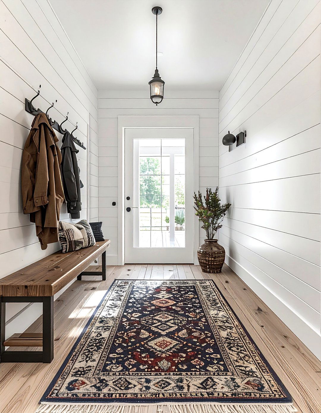 Horizontal shiplap entryway - 30 shiplap wall ideas