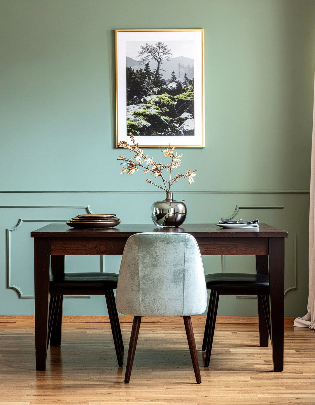 Hunter Green Walls Gold Accents - 30 hunter green dining room ideas