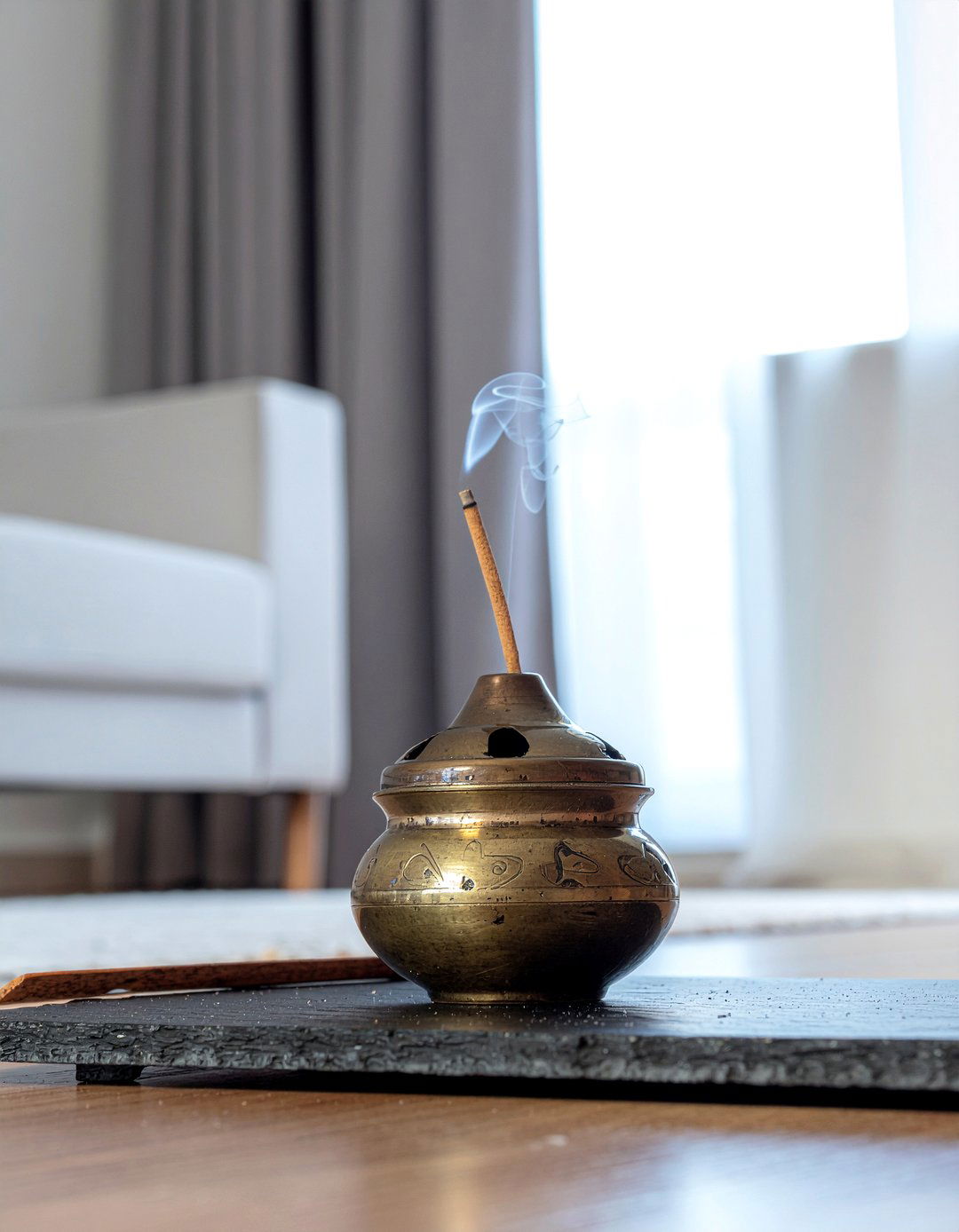 Incense Burner - 30 living room aromatherapy ideas