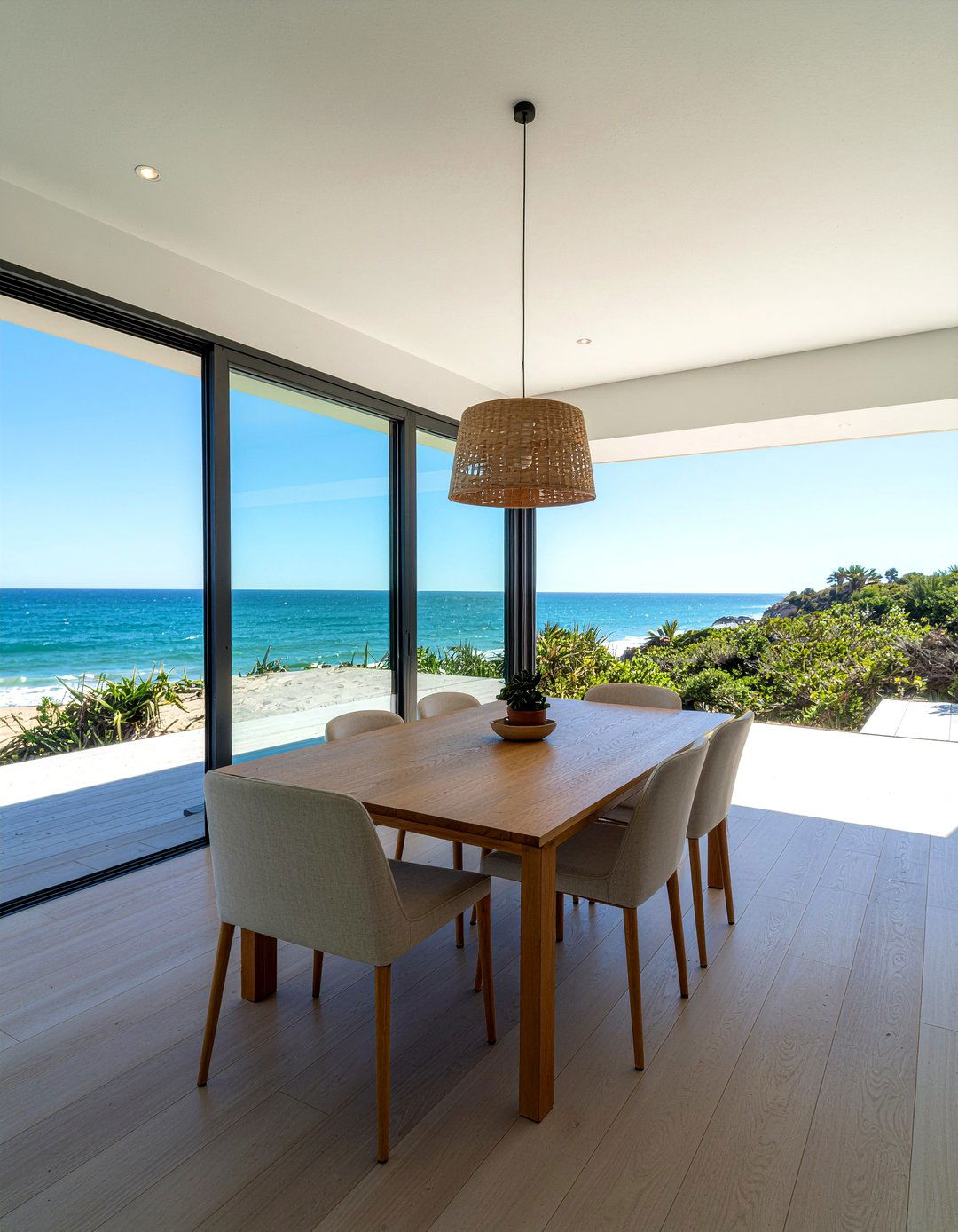 Indoor Outdoor Coastal Dining Area - 30 beach house dining room ideas