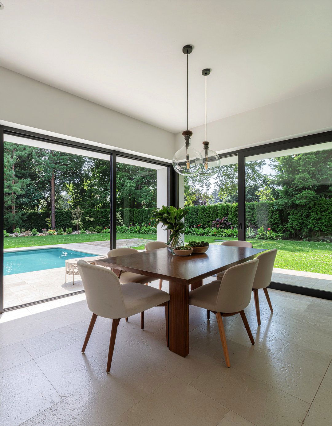 Indoor Outdoor Flow - 30 garden-inspired dining room ideas