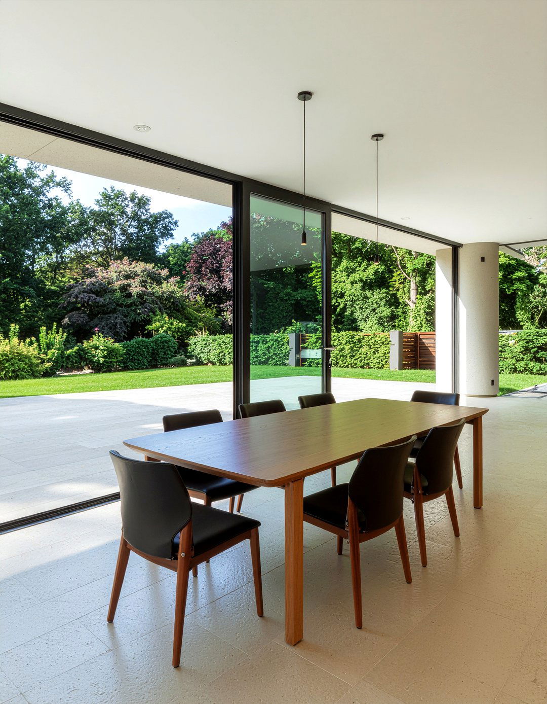 Indoor Outdoor Flow - 30 Dallas dining room ideas