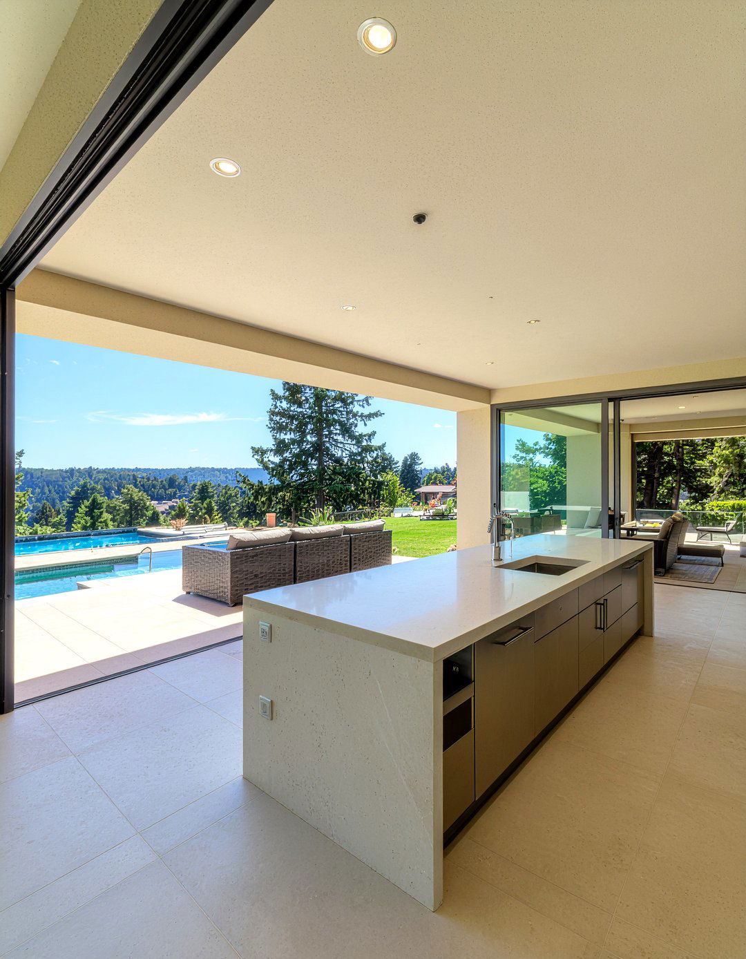 Indoor Outdoor Kitchen - 30 grand kitchen ideas