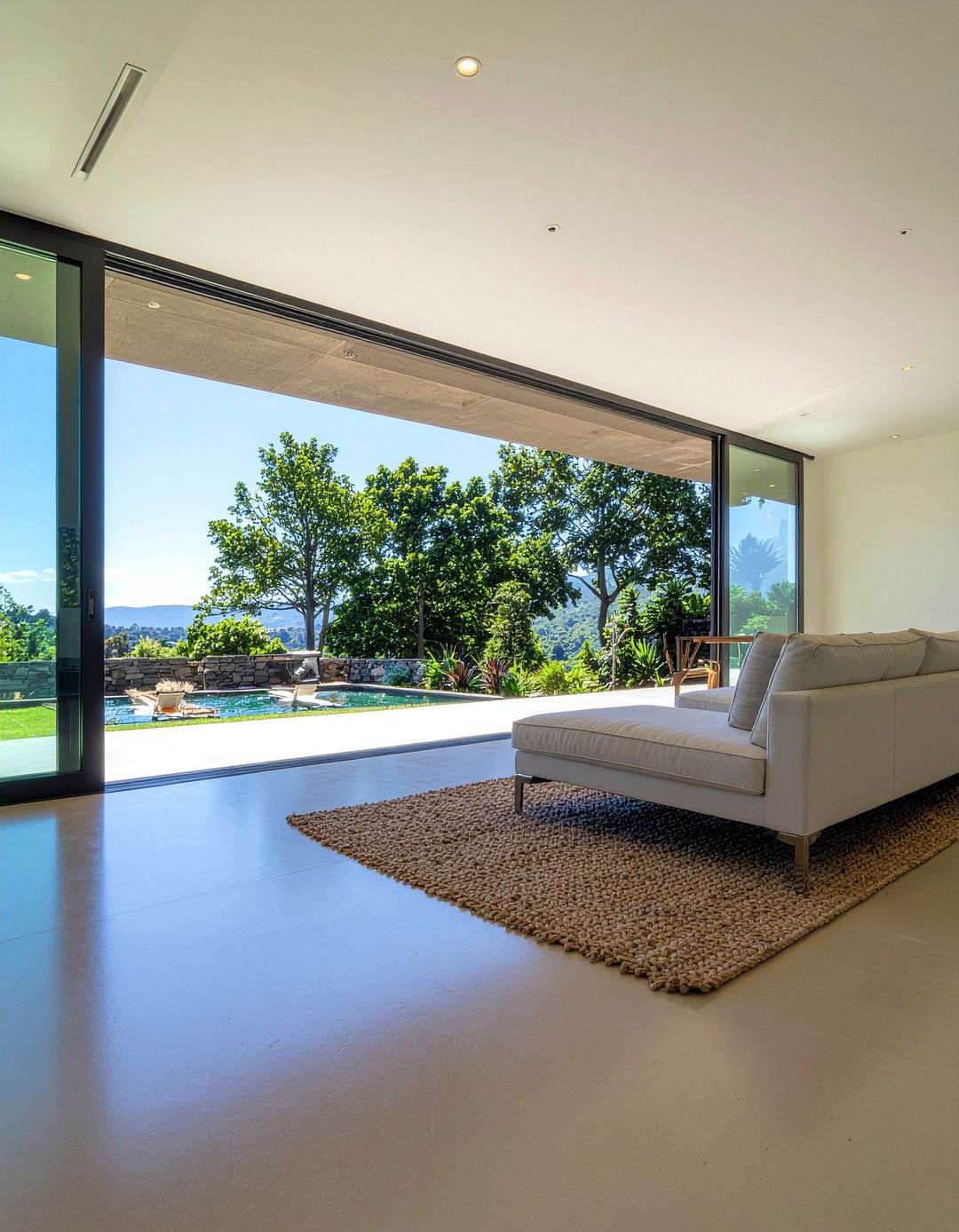 Indoor outdoor living space - 30 great room ideas