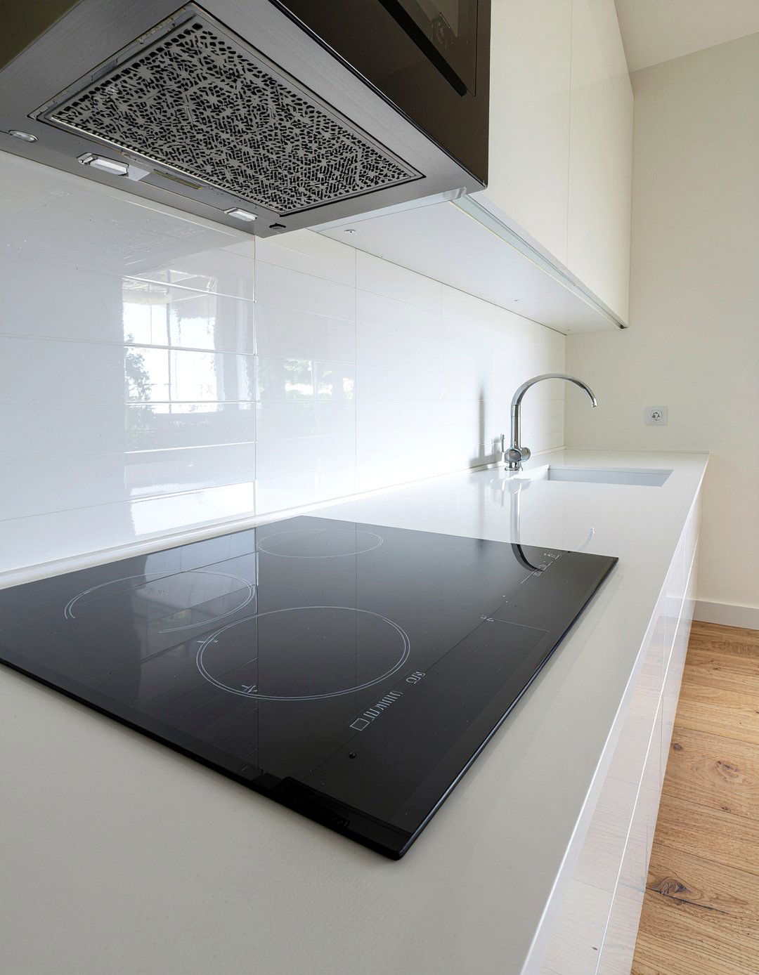 Induction Cooktop Surface - 30 modern kitchen ideas