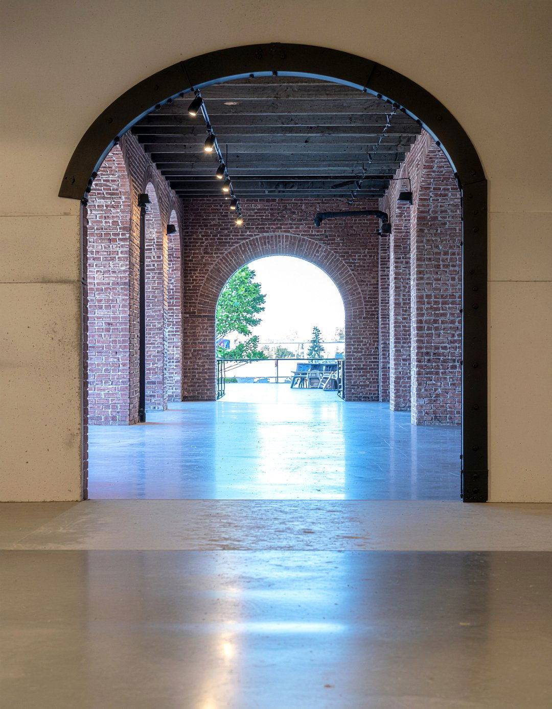 30 Elegant Living Room Archway Ideas to Enhance Your Interior