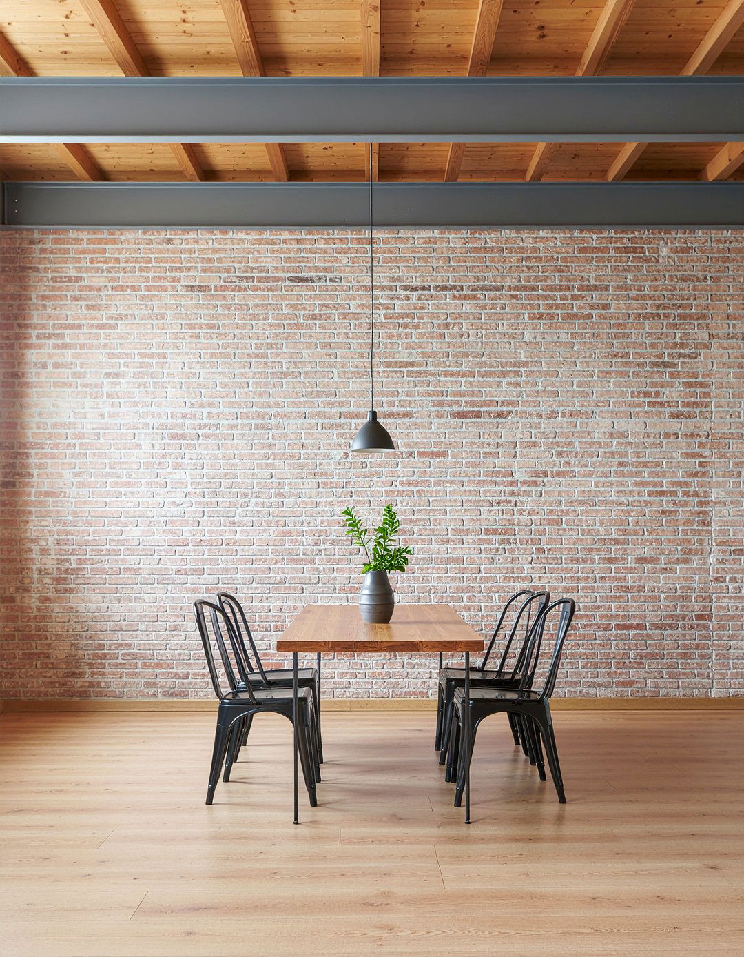 Industrial Wood Metal Ceiling - 30 dining room wood ceiling ideas