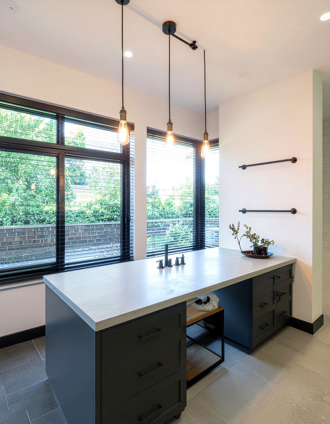 Industrial bathroom chandelier - 30 bathroom chandelier ideas