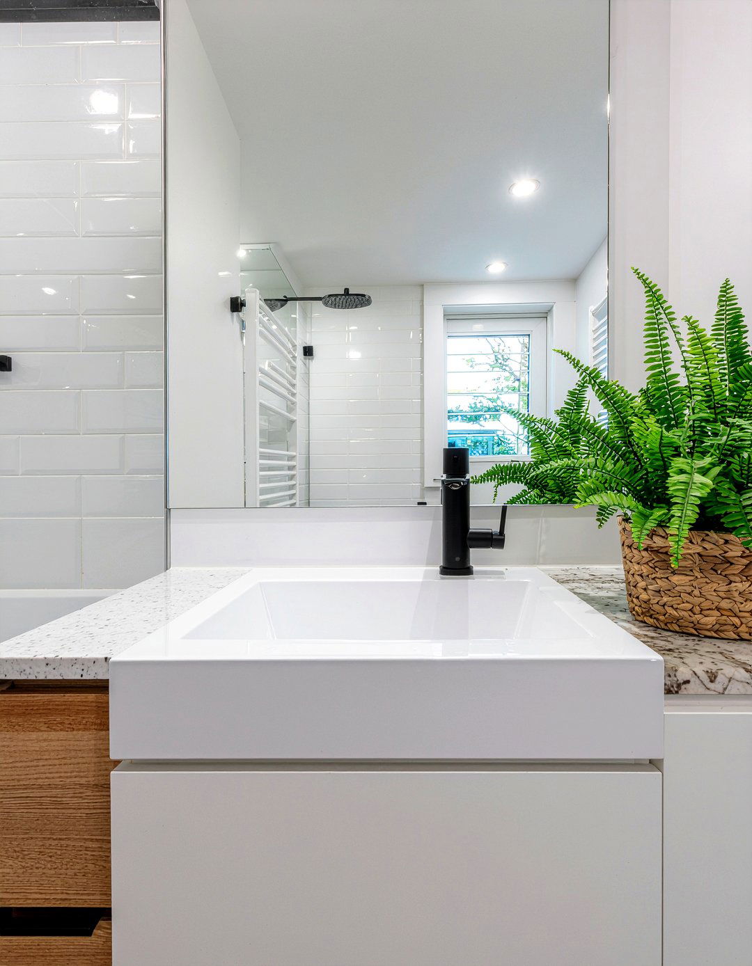 Integrated Quartz Sink Bathroom - 30 quartz countertop bathroom ideas