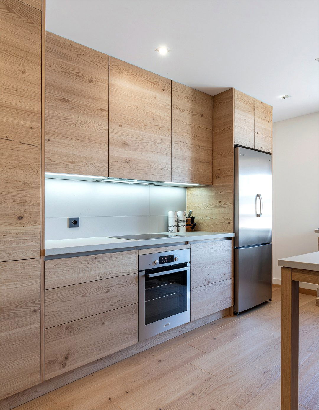 Integrated kitchen appliances - 30 kitchen visual interest ideas