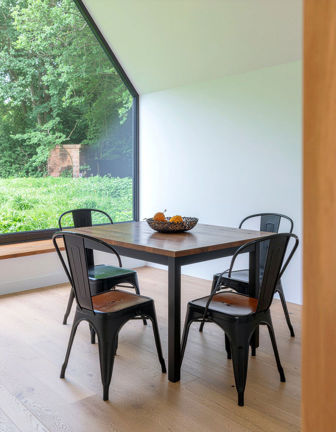 Iron Frame Dining Chairs - 30 English cottage dining room ideas