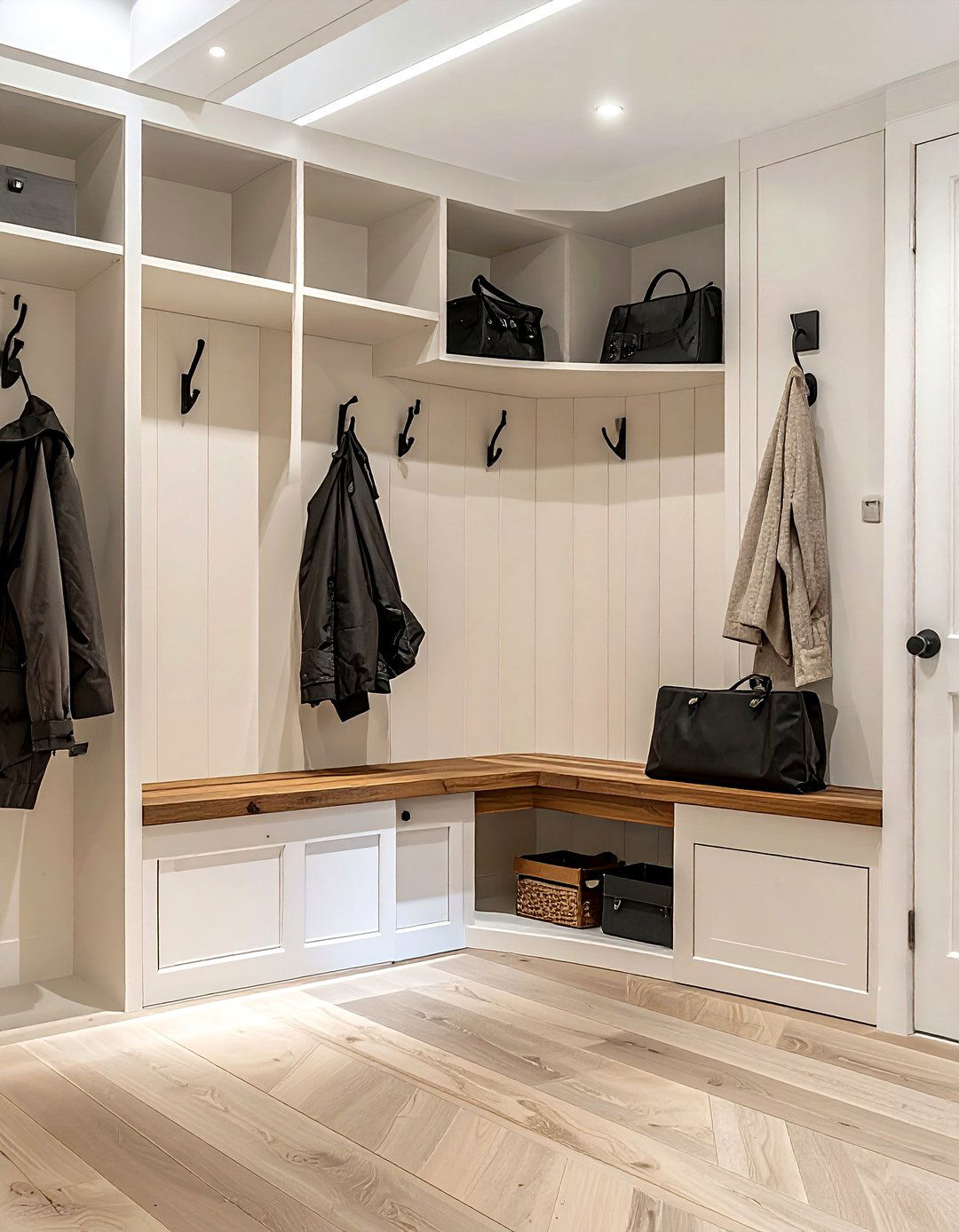 Ivory Mudroom Storage - 30 ivory decor ideas
