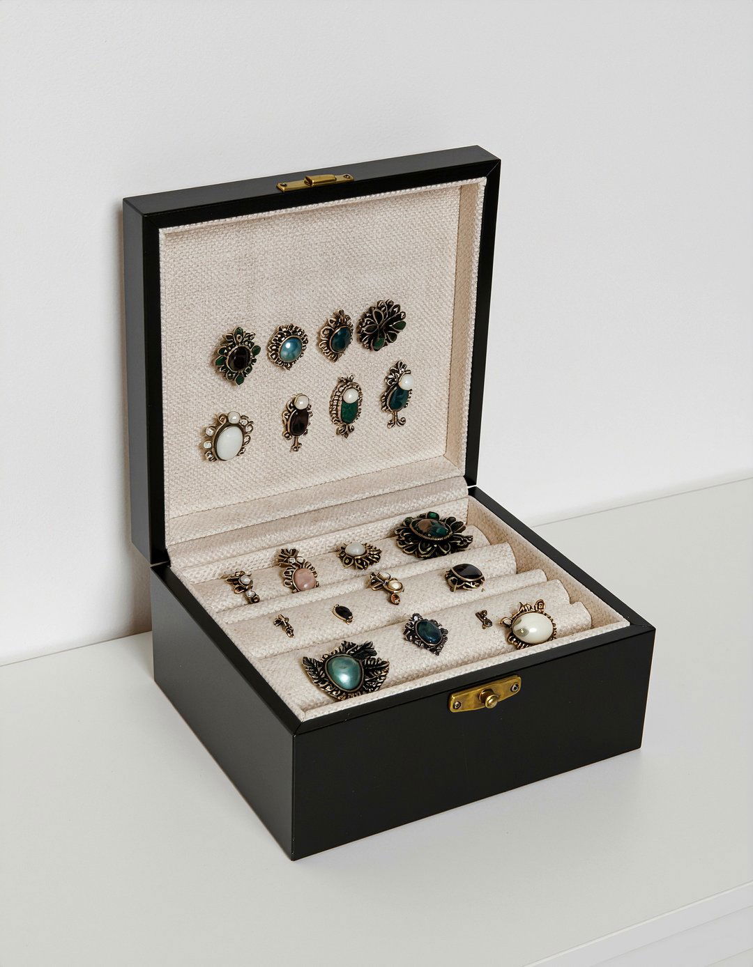 Jewelry Shadow Box - 30 bedroom jewelry storage ideas