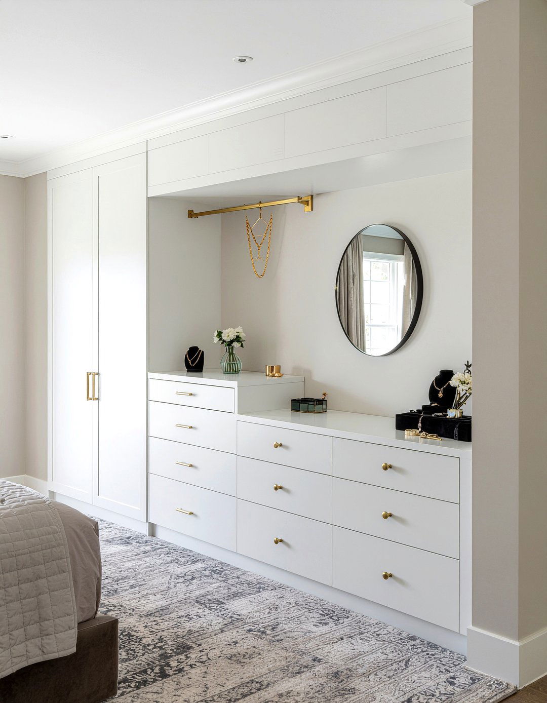 Jewelry Storage Niche - 30 bedroom niche ideas