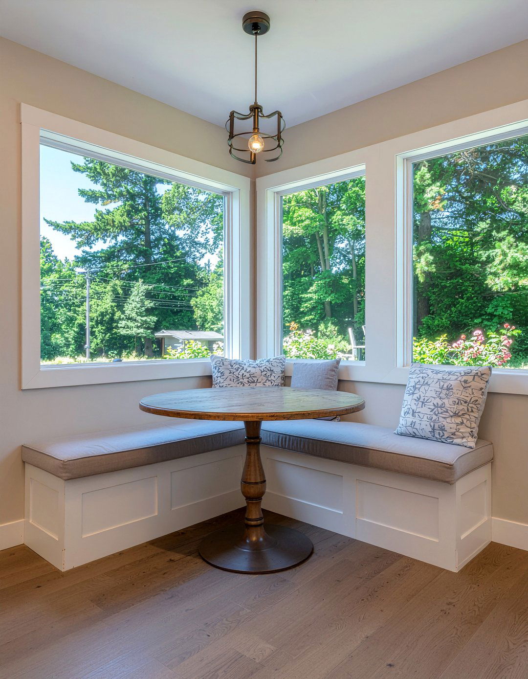 Kitchen Breakfast Nook - 30 model home kitchen ideas