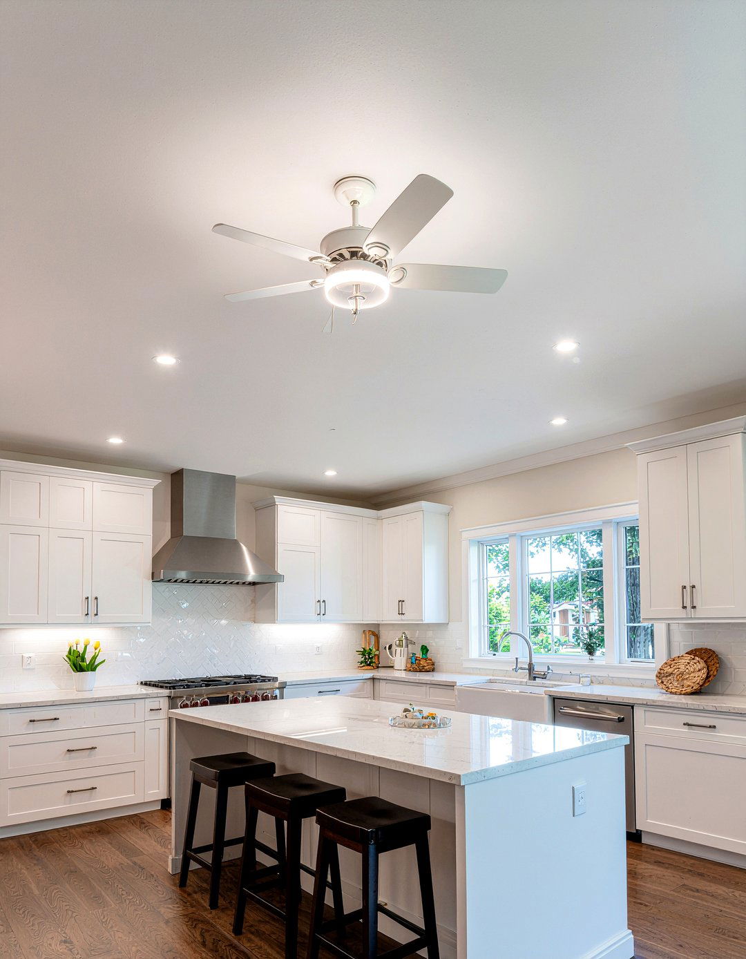Kitchen Ceiling Fan - 30 low cost kitchen makeover ideas