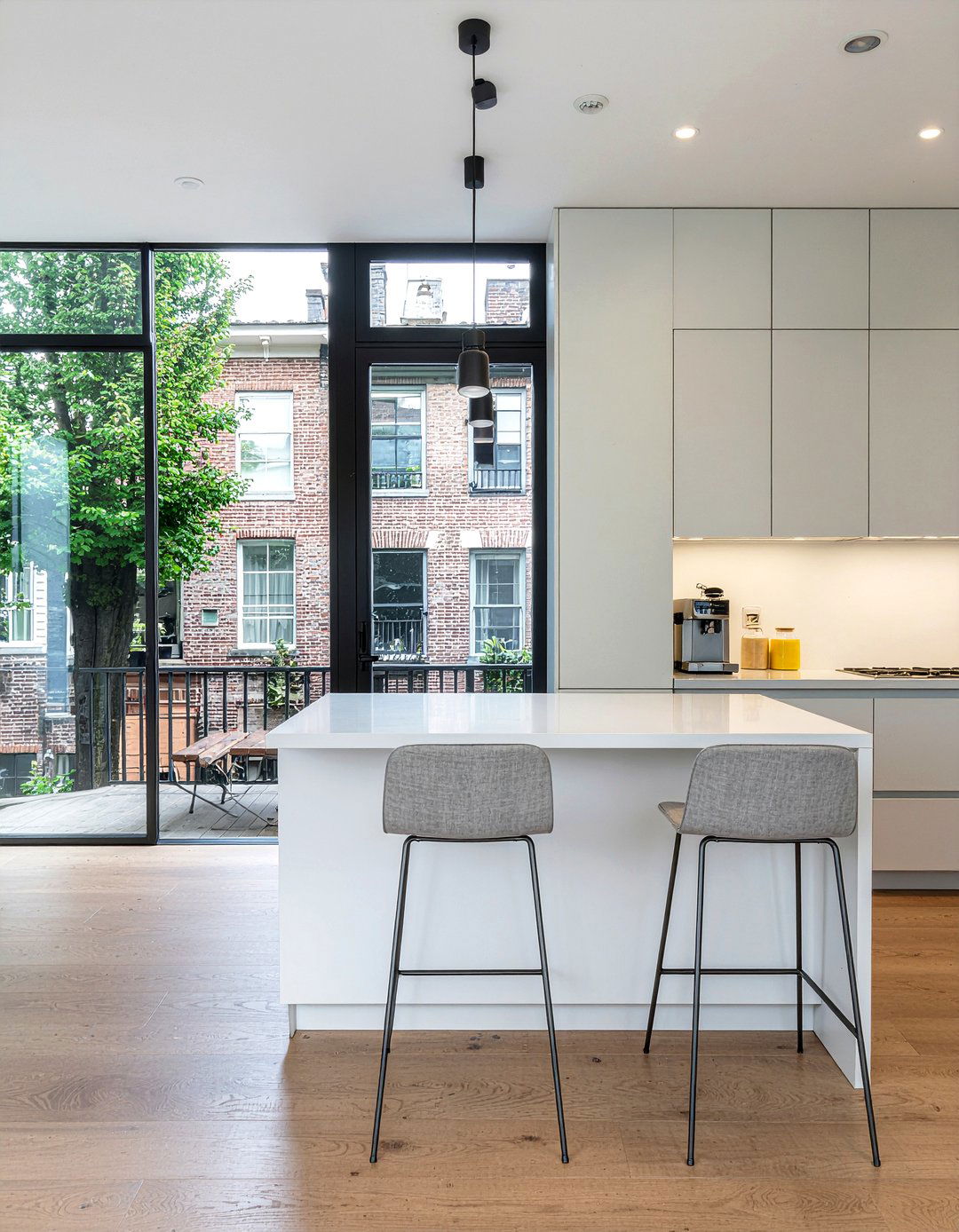 Kitchen Dining Combo - 30 row house dining room ideas