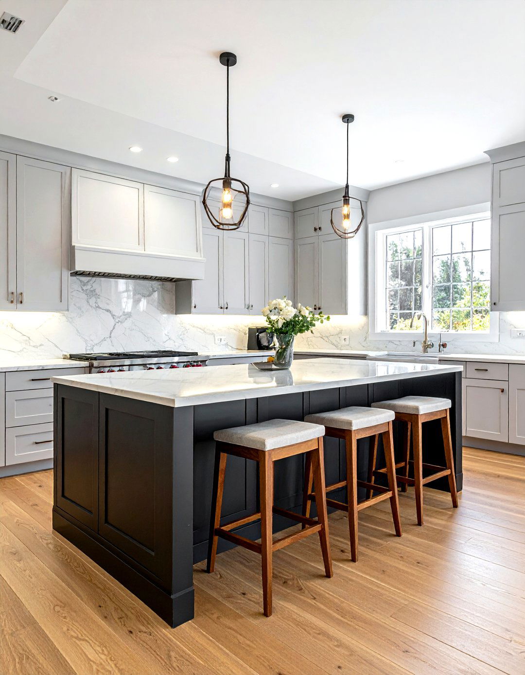 Kitchen Island With Seating - 30 timeless kitchen ideas