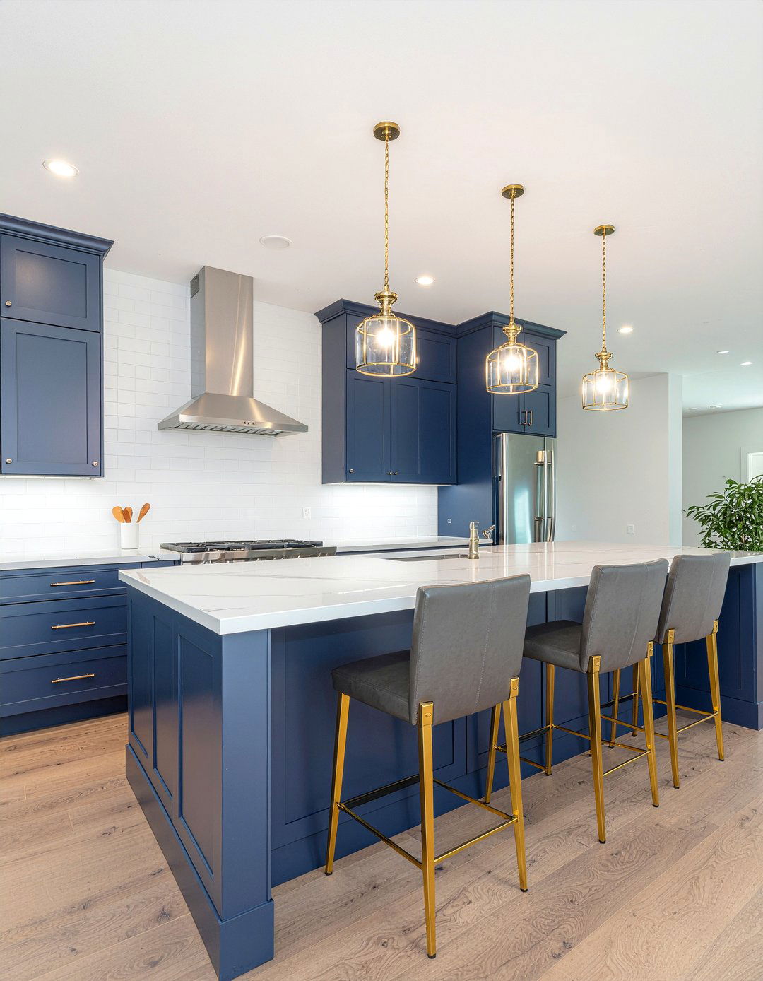 Kitchen Island With Seating And Cabinets - 30 kitchen island with storage ideas