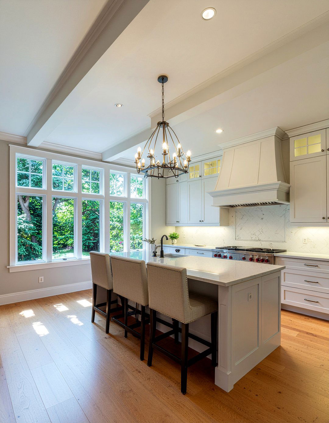 Kitchen Vaulted Ceiling - 30 light-filled kitchen ideas