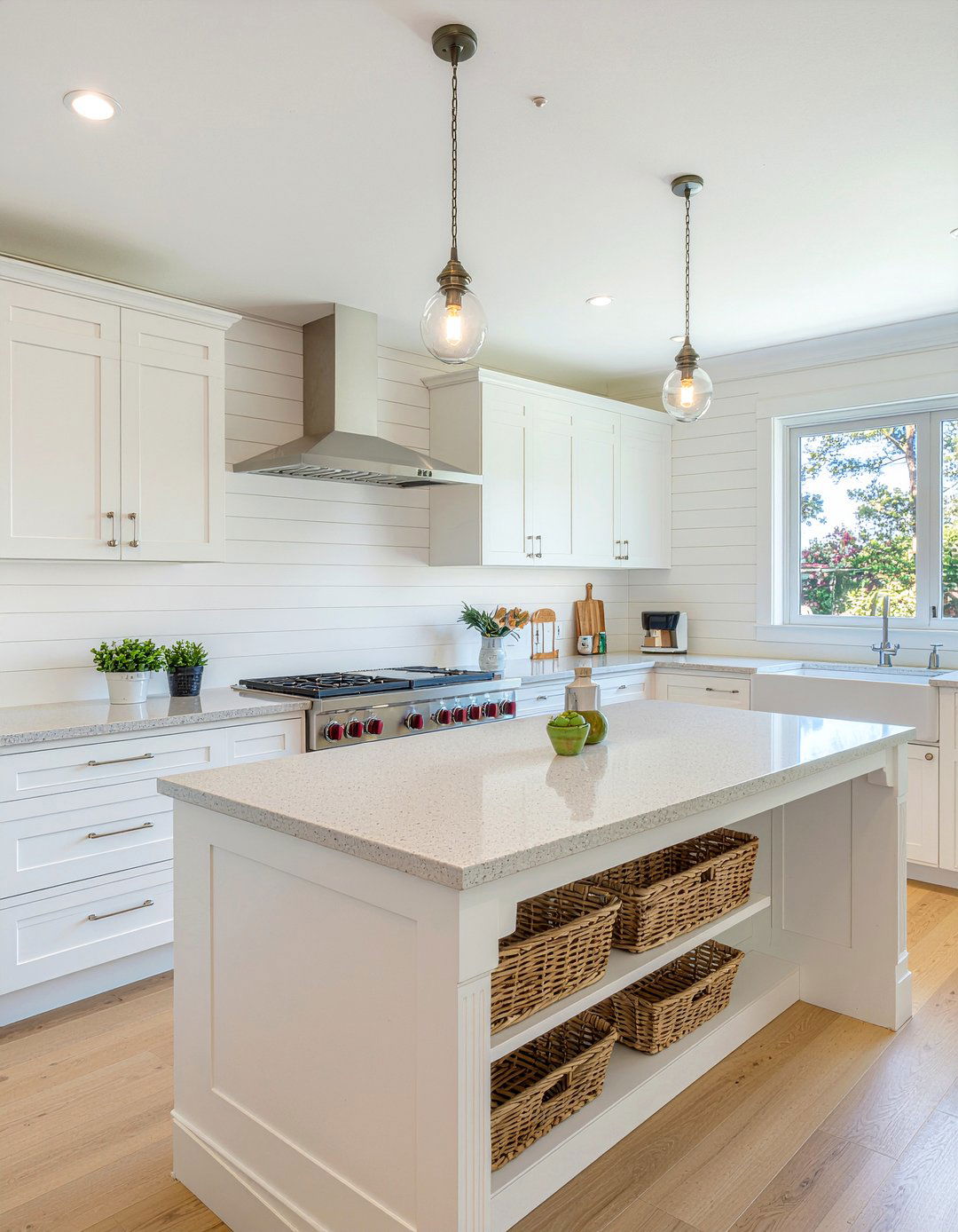 Kitchen beadboard paneling - 30 kitchen molding ideas