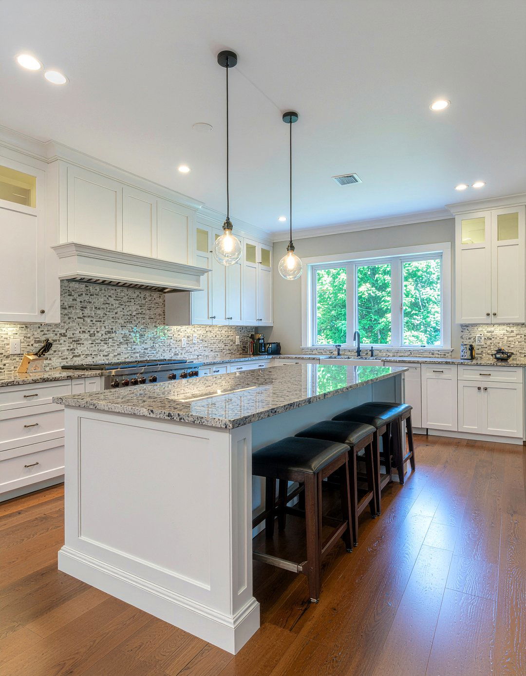 Kitchen island overhang for seating - 30 kitchen dimension ideas