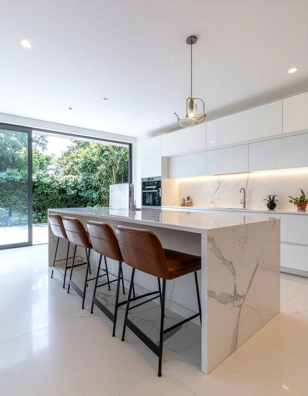 Kitchen island seating - 30 kitchen feature ideas