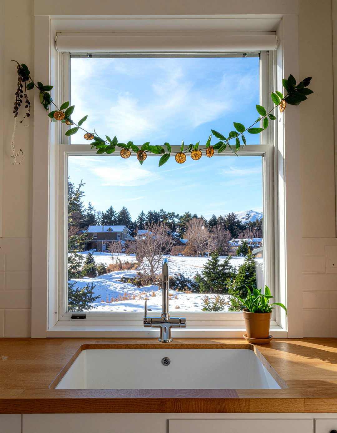 Kitchen window garland - 30 kitchen window decor ideas