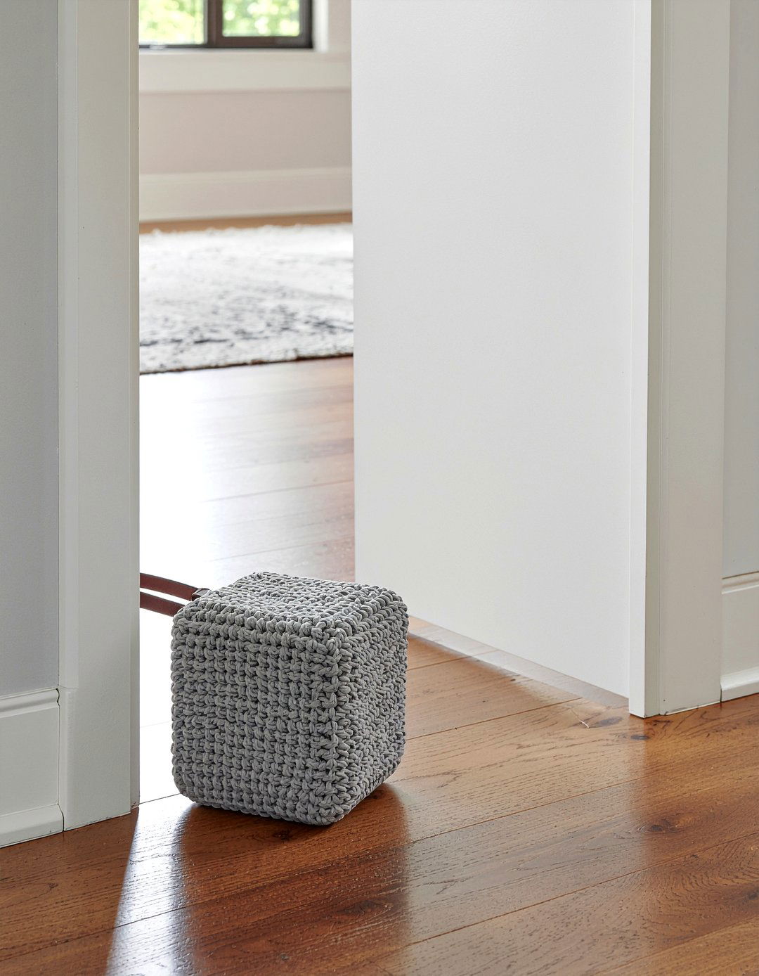 Knit door stop - 30 knitted living room ideas